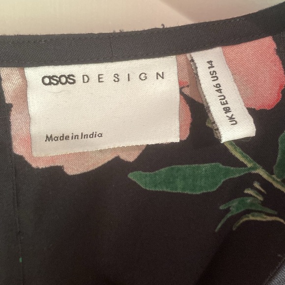 ASOS Design Floral Jumpsuit with Flutter Sleeves - Picture 4 of 13